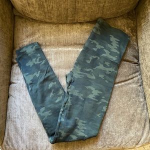 Spanx seamless camo leggings